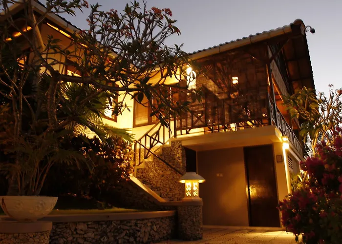 Island Villa *